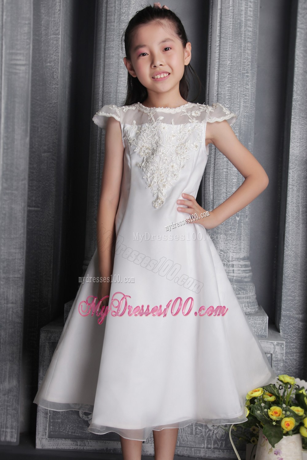 White Princess Bateau Tea-length Lace Flower Girl Dress