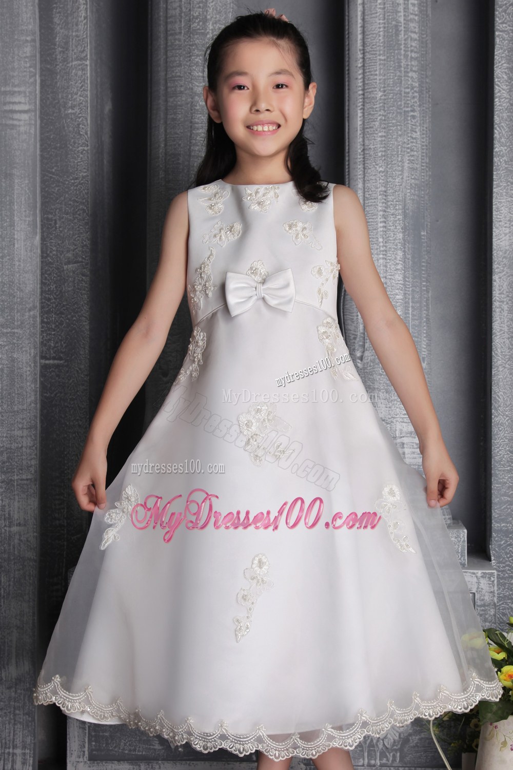 White Princess Scoop Tea-length Beading Flower Girl Dress