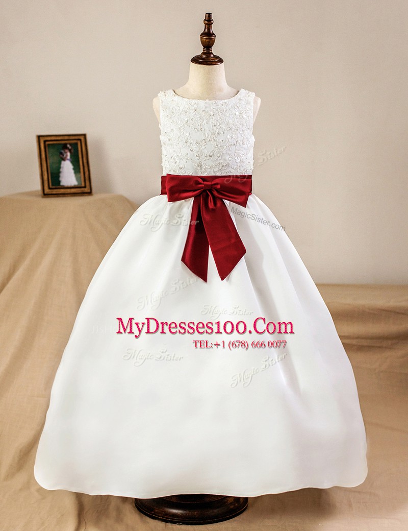 Best Scoop Satin Sleeveless Floor Length Flower Girl Dresses for Less and Lace and Appliques and Bowknot
