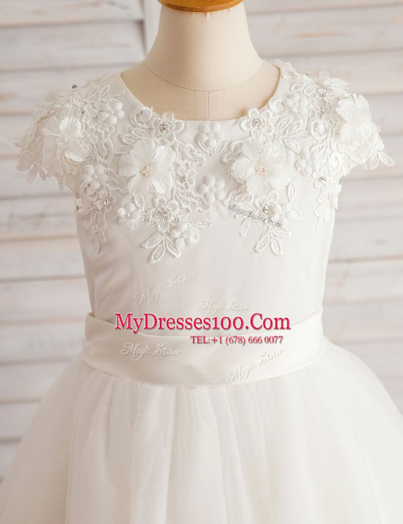 A-line Flower Girl Dresses for Less White Scoop Tulle Short Sleeves Floor Length Zipper