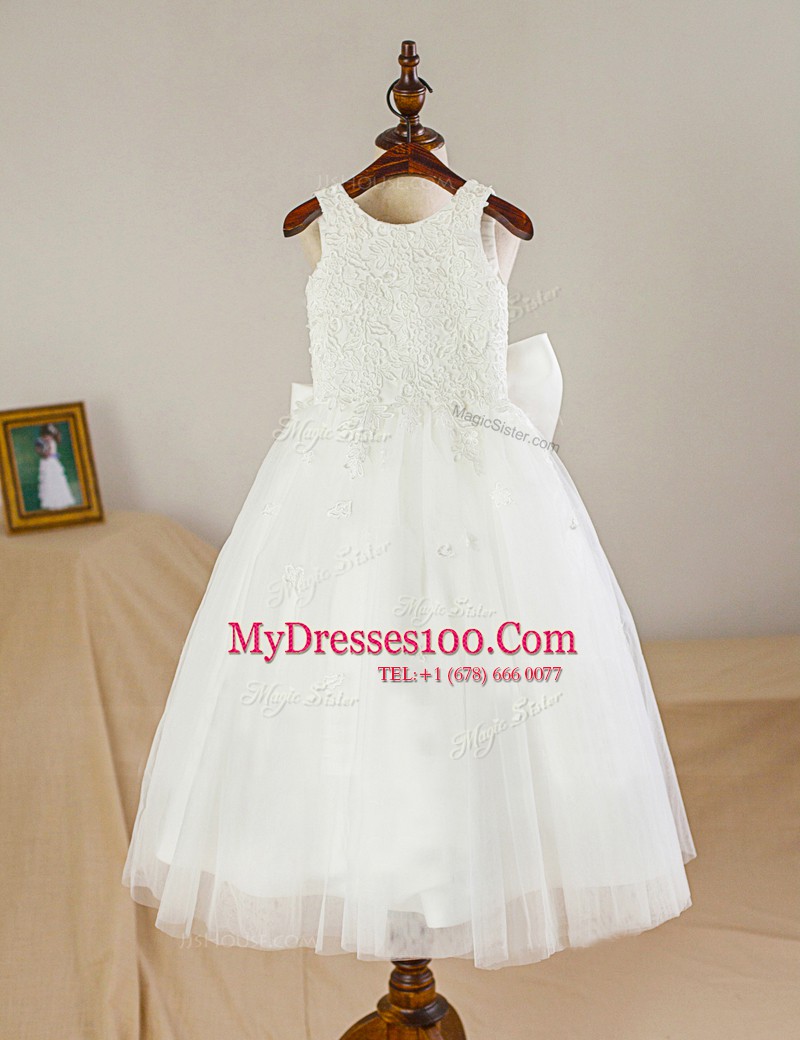 Scoop Sleeveless Tulle Floor Length Zipper Toddler Flower Girl Dress in White with Lace and Bowknot