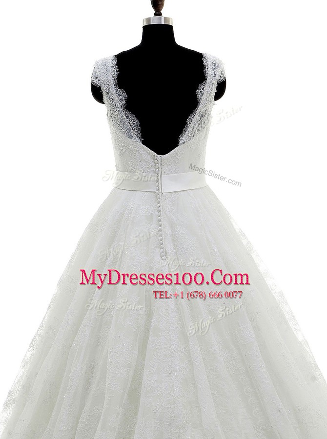Scoop Sleeveless Tulle Wedding Dress Beading and Lace and Appliques Brush Train Clasp Handle