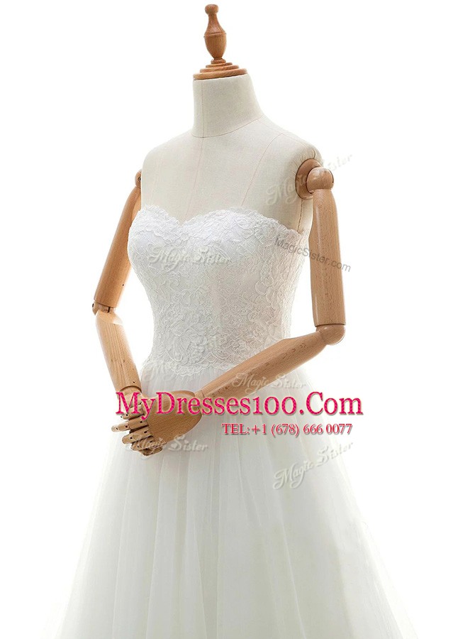 Sweetheart Sleeveless Tulle Wedding Dress Lace Brush Train Clasp Handle