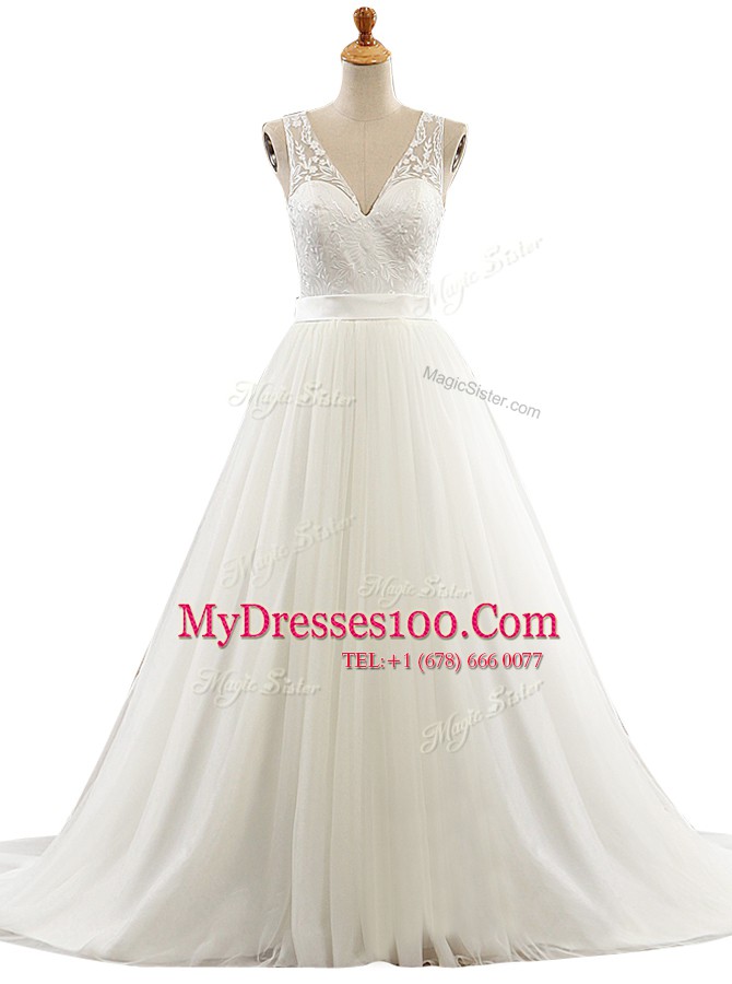 With Train A-line Sleeveless White Wedding Gown Brush Train Clasp Handle
