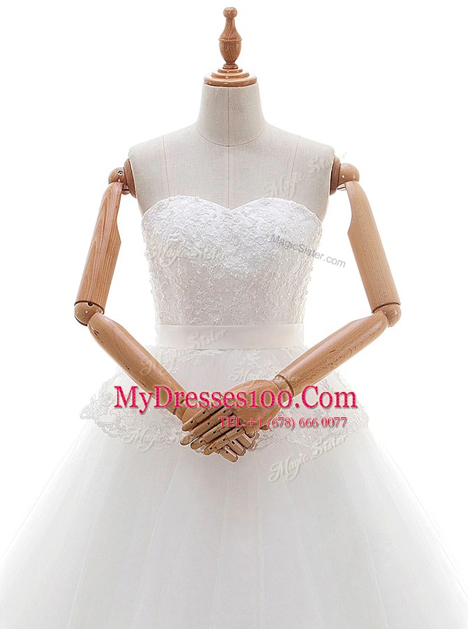 Clearance White Sleeveless With Train Lace Zipper Bridal Gown