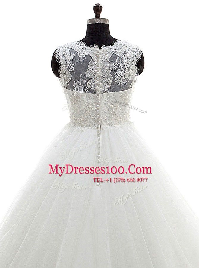 Scoop Sleeveless Clasp Handle With Train Lace Wedding Dress