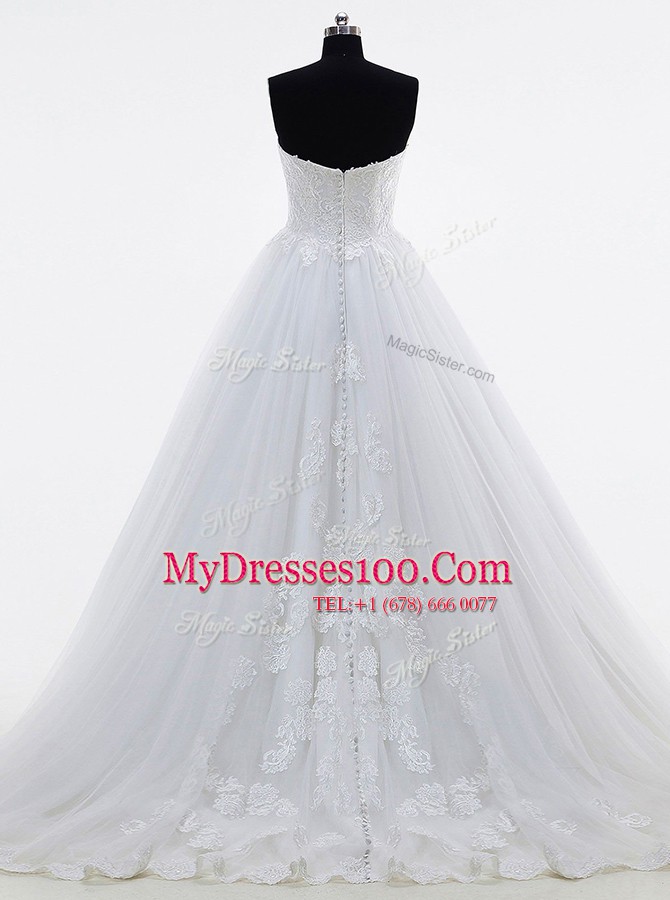 Best White Ball Gowns Strapless Sleeveless Tulle With Brush Train Clasp Handle Lace and Appliques Wedding Dresses