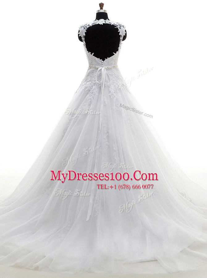 V-neck Sleeveless Tulle Wedding Gowns Appliques Backless