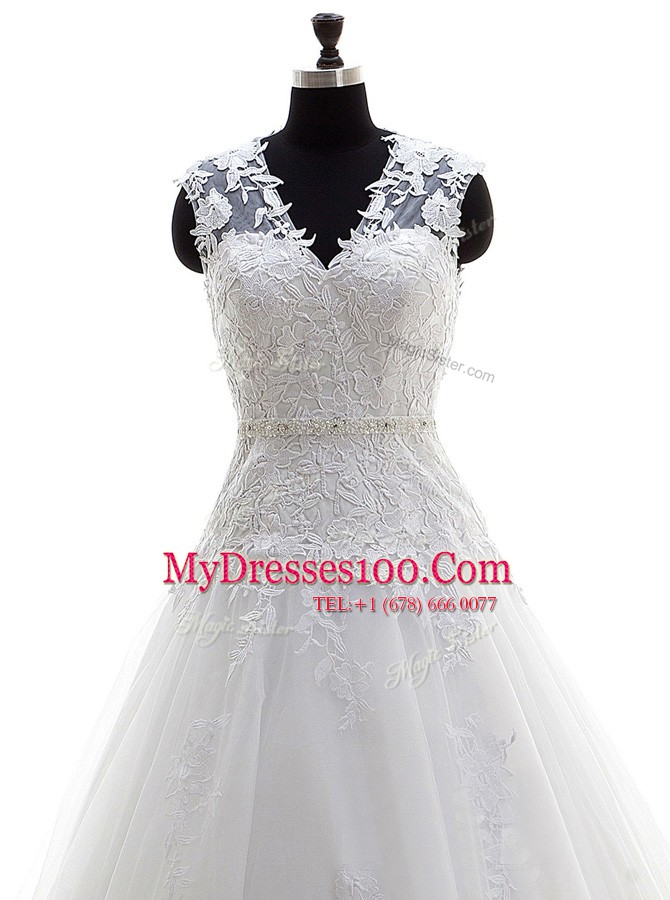 V-neck Sleeveless Tulle Wedding Gowns Appliques Backless