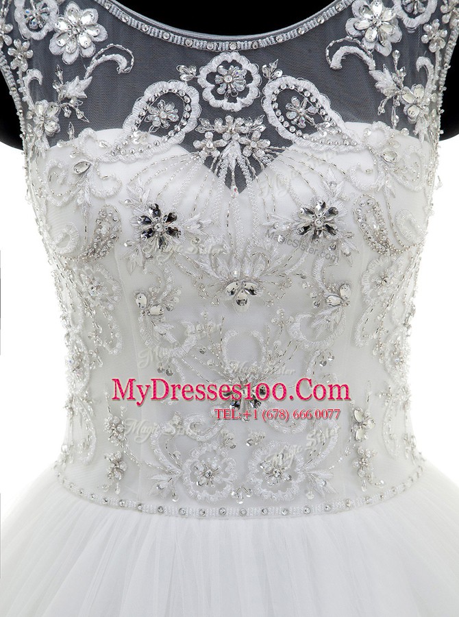 Scoop Tulle Sleeveless With Train Wedding Dresses Brush Train and Beading