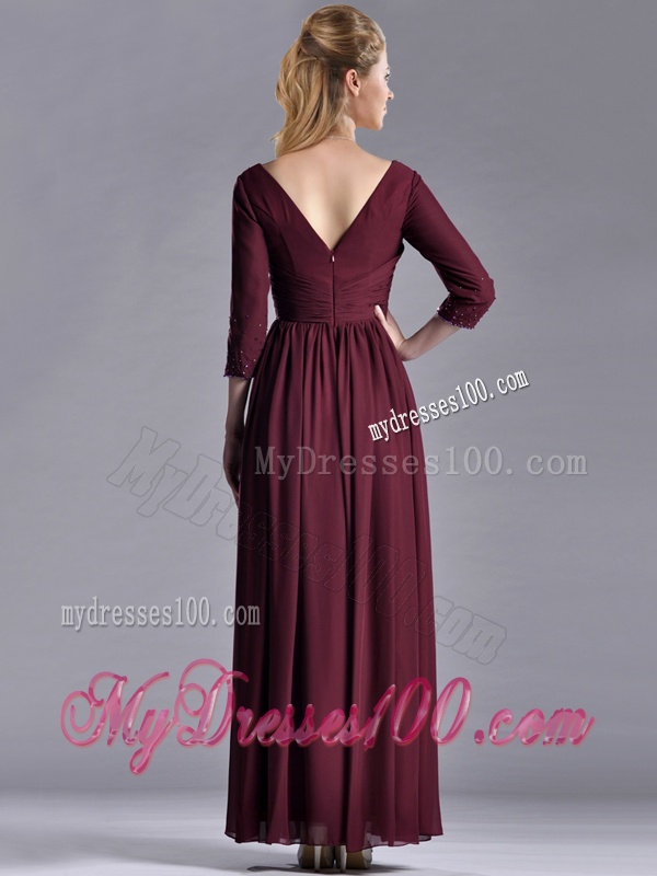 Latest Beaded V Neck Burgundy Mother of The Bride Dress with Three Fourth Length Sleeves