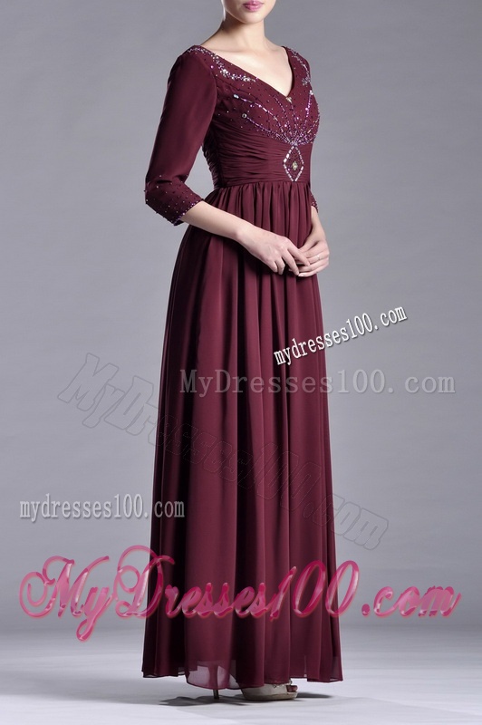 Latest Beaded V Neck Burgundy Mother of The Bride Dress with Three Fourth Length Sleeves