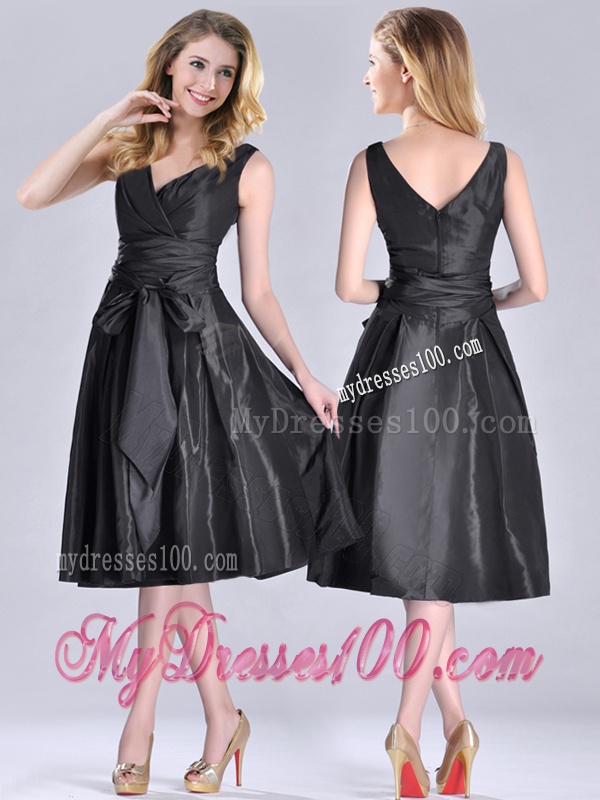 Popular Empire Black Tea Length Mother of The Bride Dress with Ruching and Bowknot