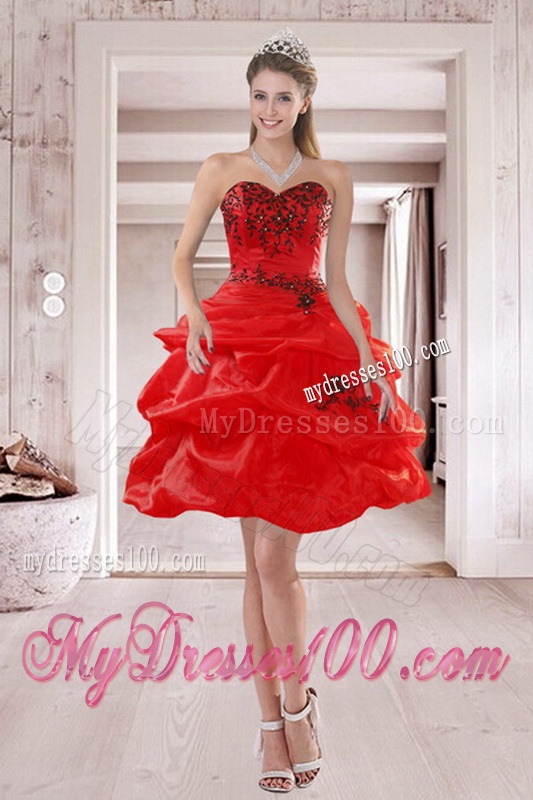 Beautiful Strapless Red Quinceanera Dresses with Appliques and Pick Ups for 2016