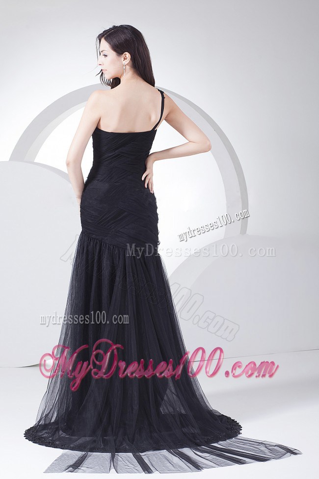 Ruching Decorate One Shoulder Black Brush Train Celebrity Dress