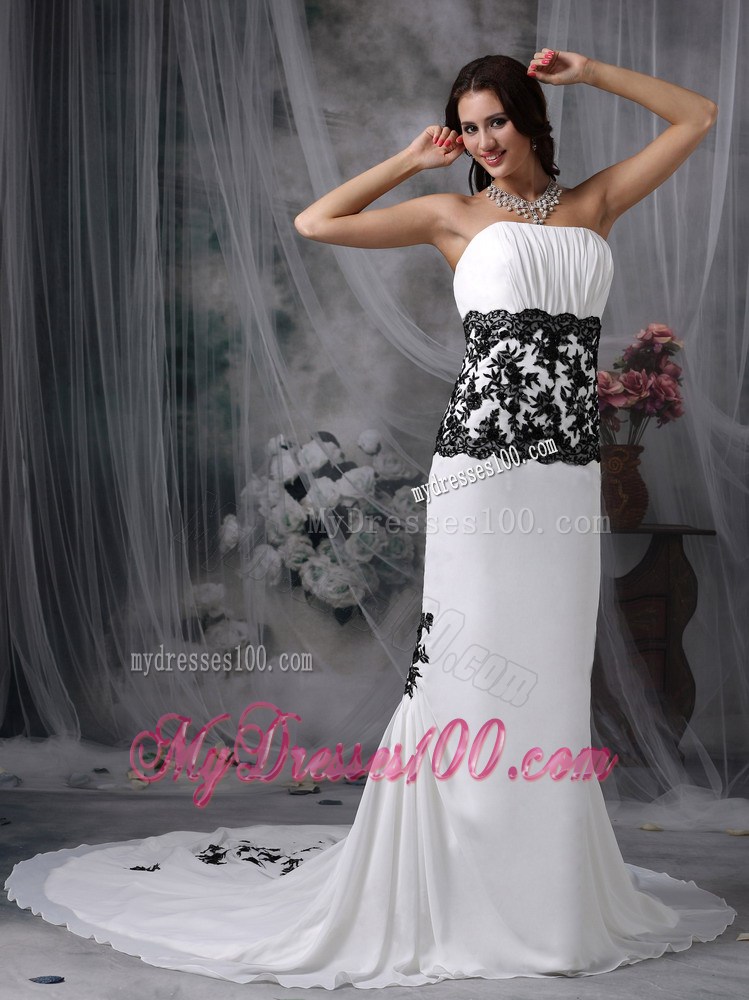 Sexy White Mermaid Strapless Chapel Train Lace Celebrity Dress