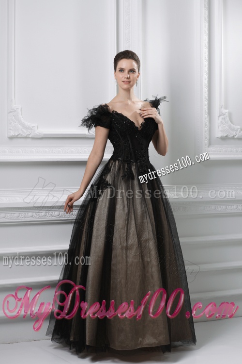 2016 New A-line Appliques V-neck Tulle Black Evening Dress