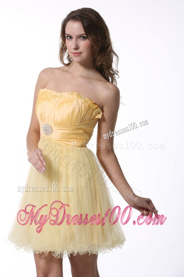 A-line Light Yellow Strapless Evening Dress with Ruching Mini-length