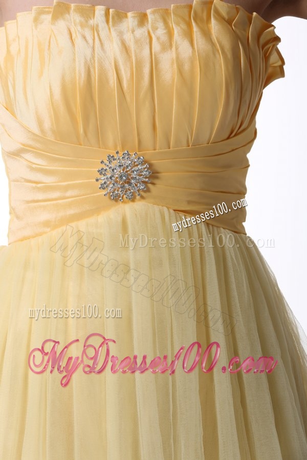 A-line Light Yellow Strapless Evening Dress with Ruching Mini-length