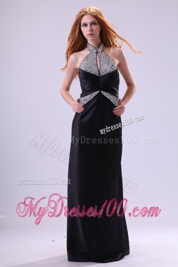 Fashionable Black Column Halter Top Neck Evening Dress with Beading