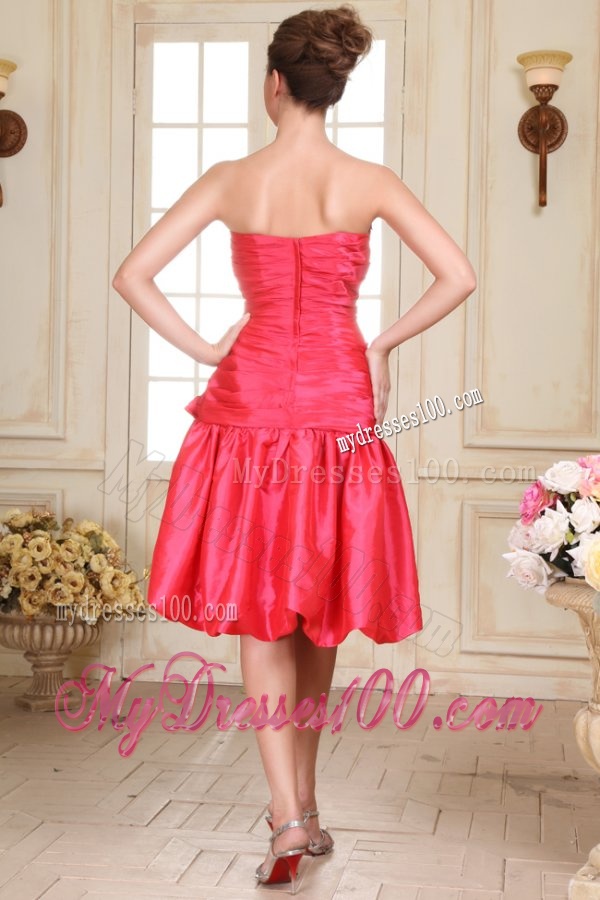 Sweetheart Knee-length Hand Made Flowers Evening Dress in Coral Red