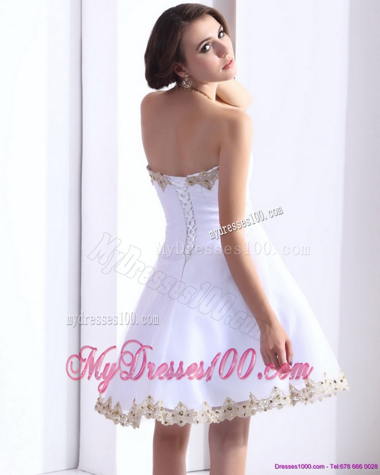 White Sweetheart Beaing Evening Gown with Appliques