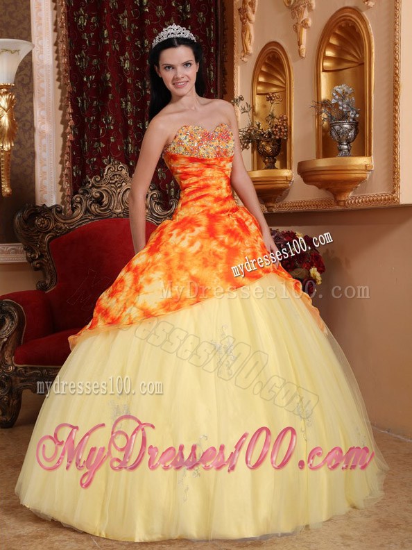 Light Yellow Sweetheart Tulle Beading Ball Gown Quinceanera Dress