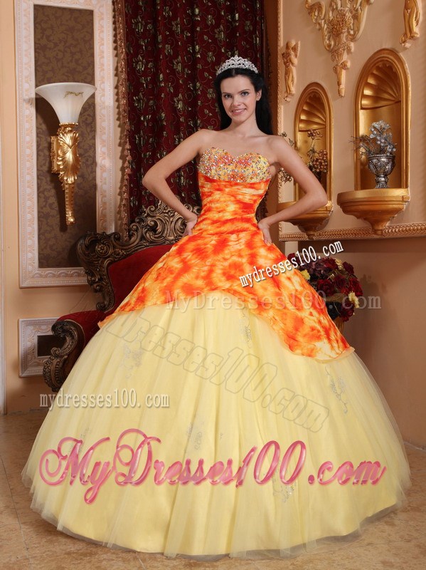 Light Yellow Sweetheart Tulle Beading Ball Gown Quinceanera Dress