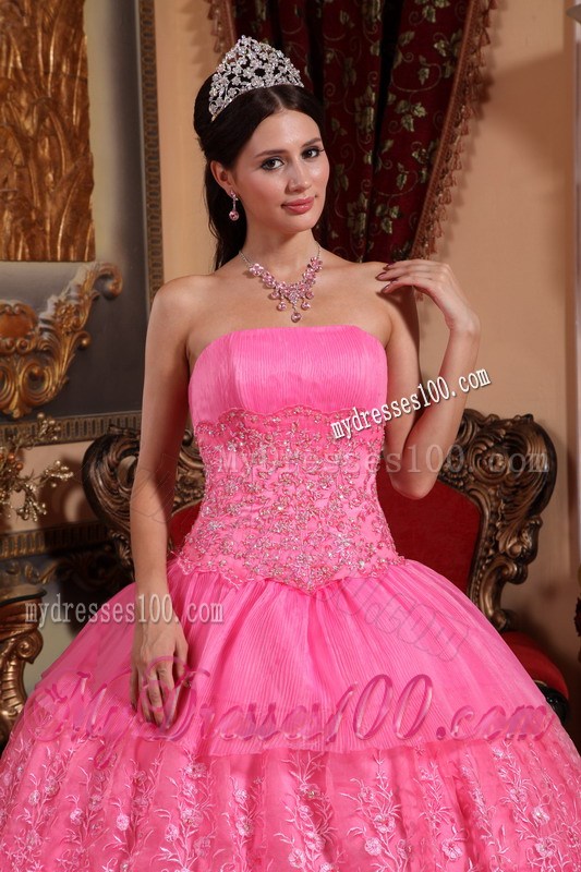 Pink Strapless Organza Quinceanera Dress with Lace and Appliques