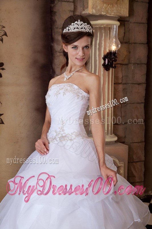 Ball Gown Strapless Floor-length Appliqued White Quinceanera Dress