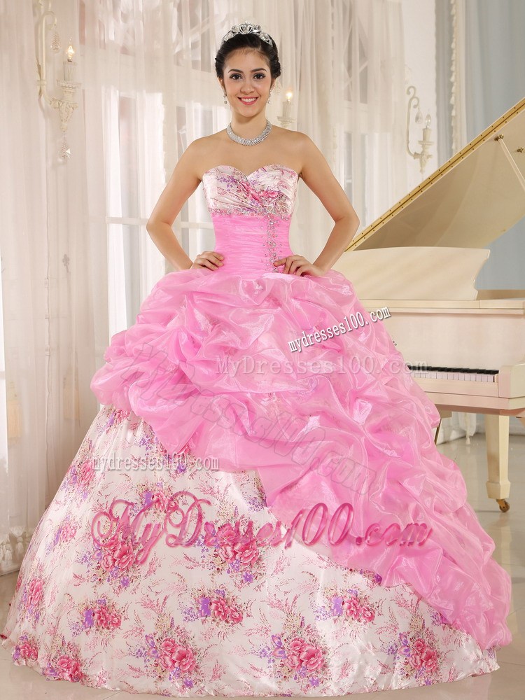 Rose Pink Dresses for a Quinceanera Made of Floral Printing