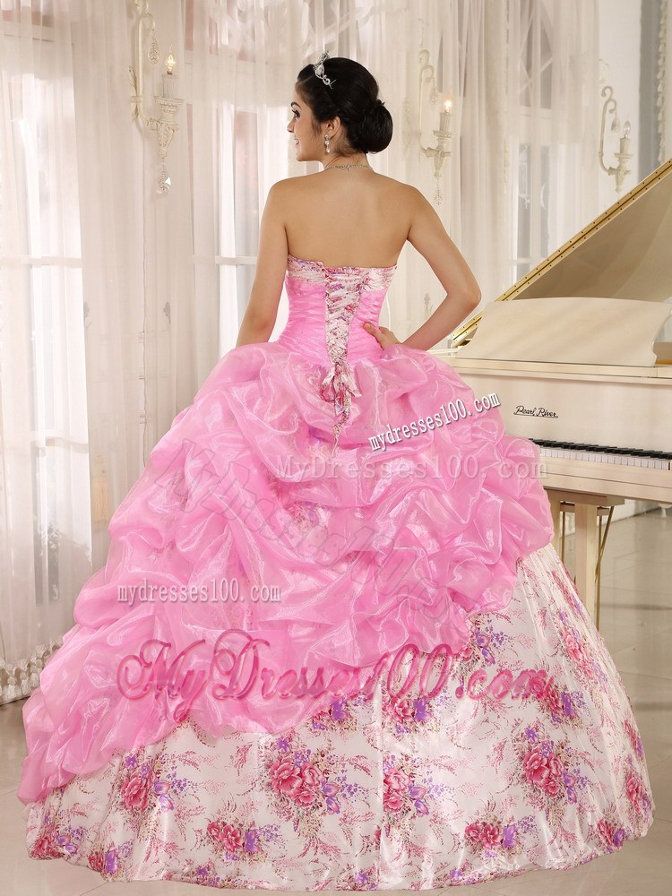 Rose Pink Dresses for a Quinceanera Made of Floral Printing