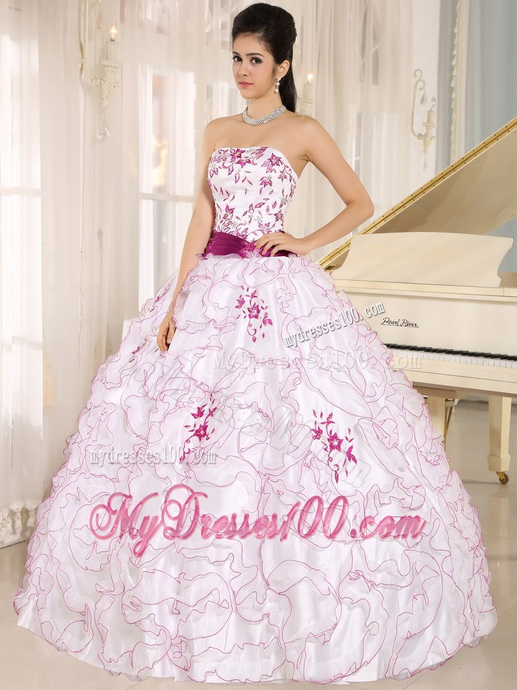White Organza Strapless Quinceanera Dress With Embroidery and Belt