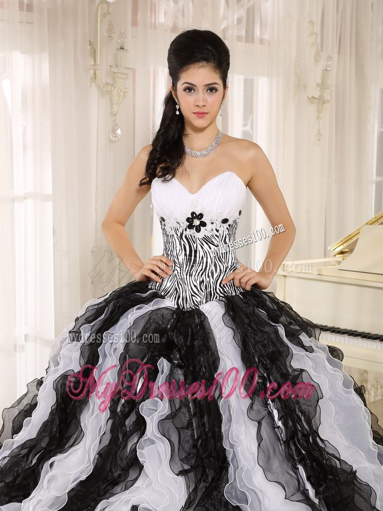 White and Black Ruffles Sweetheart Quinceanera Dress With Appliques