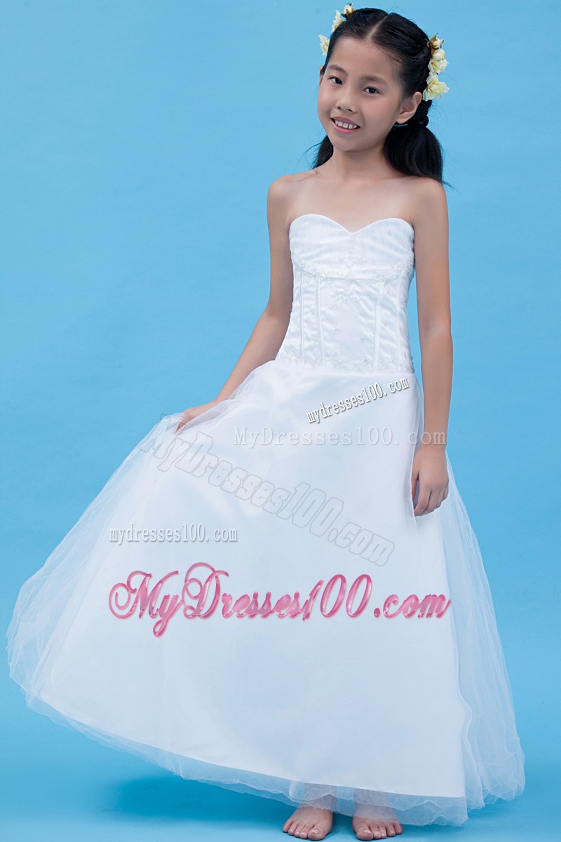 White Sweetheart Floor-length Appliques Flower Girl Dress