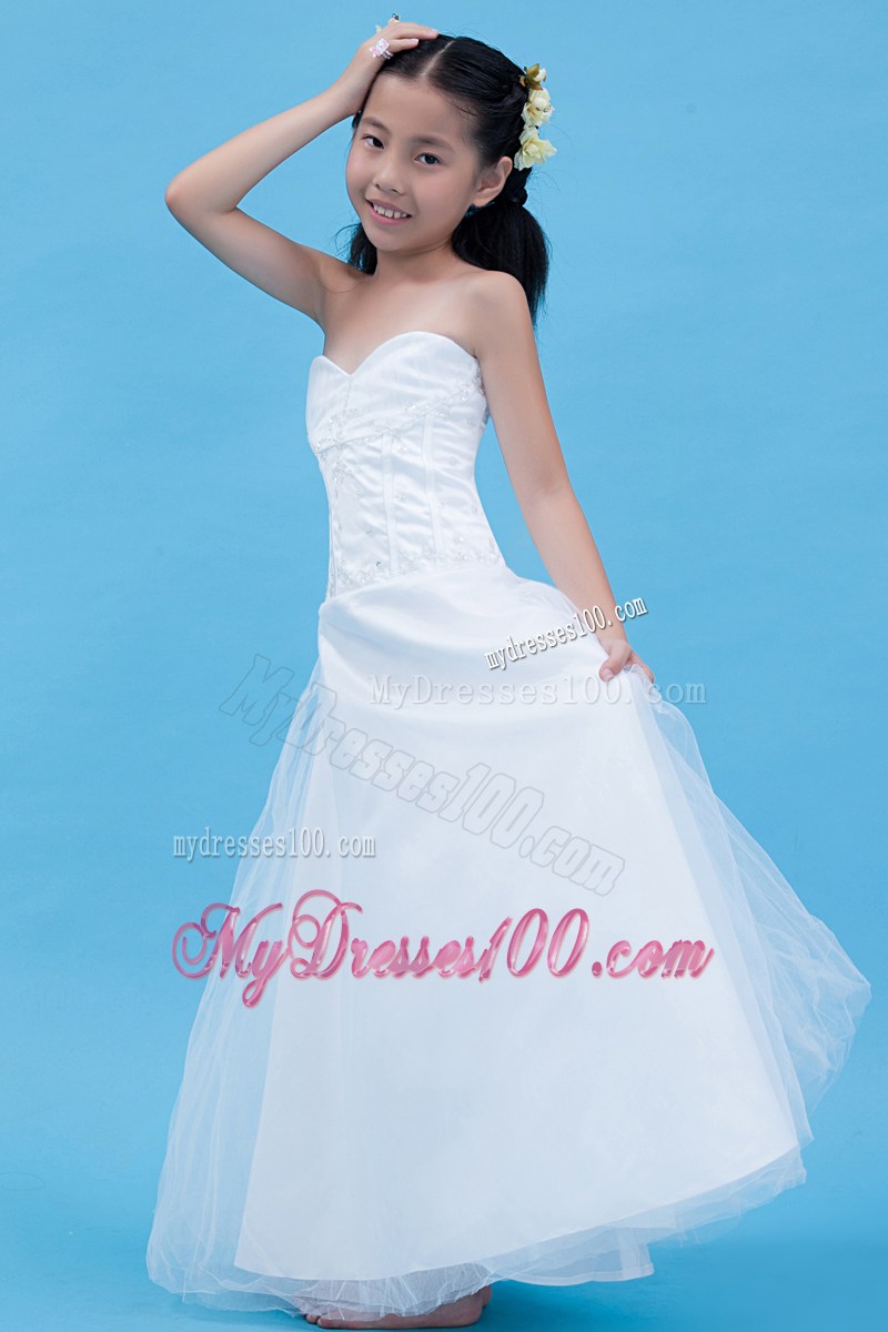 White Sweetheart Floor-length Appliques Flower Girl Dress