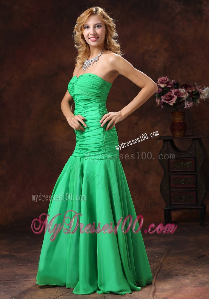 2013 Sexy Green Mermaid Sweetheart Evening Dress With Ruching