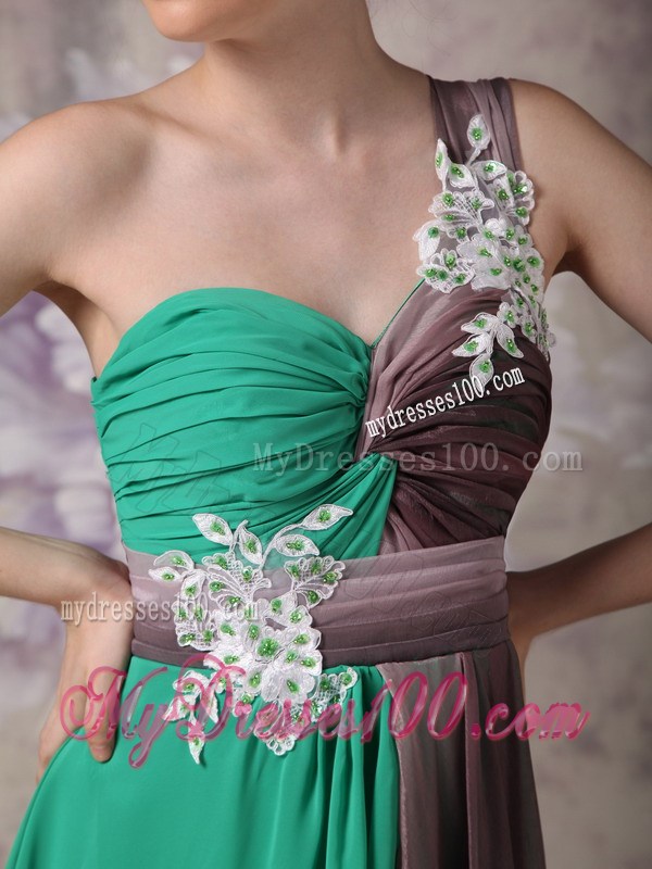 Cheap Green Empire One Shoulder Evening Dress with Appliques Brush Train