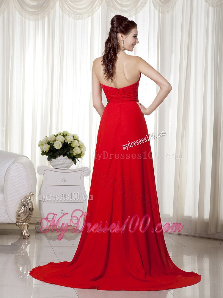 Red Sweetheart Brush Train Appliques and Ruches Evening Dresses