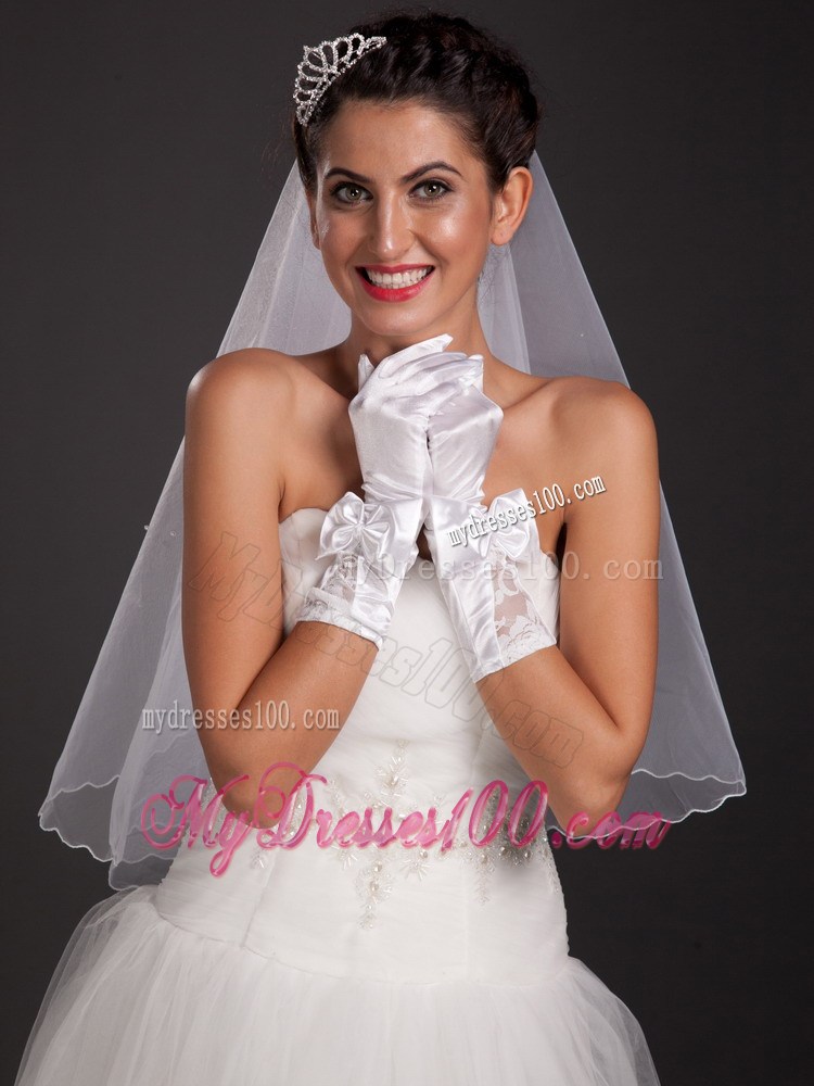 Pretty Bowknot Fingertips Satin Wrist Length Bridal Gloves