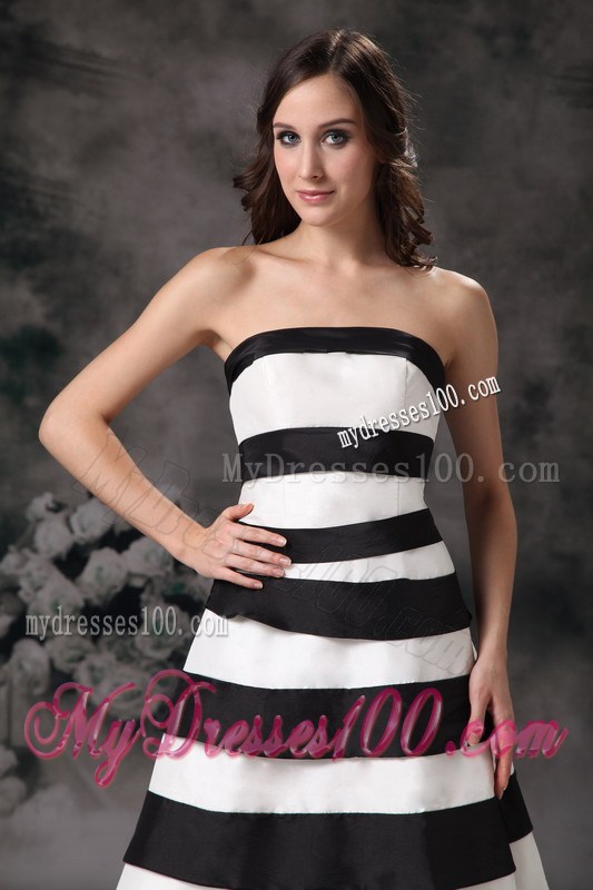 Black and White Strapless Knee-length Beading Celebrity Dresses