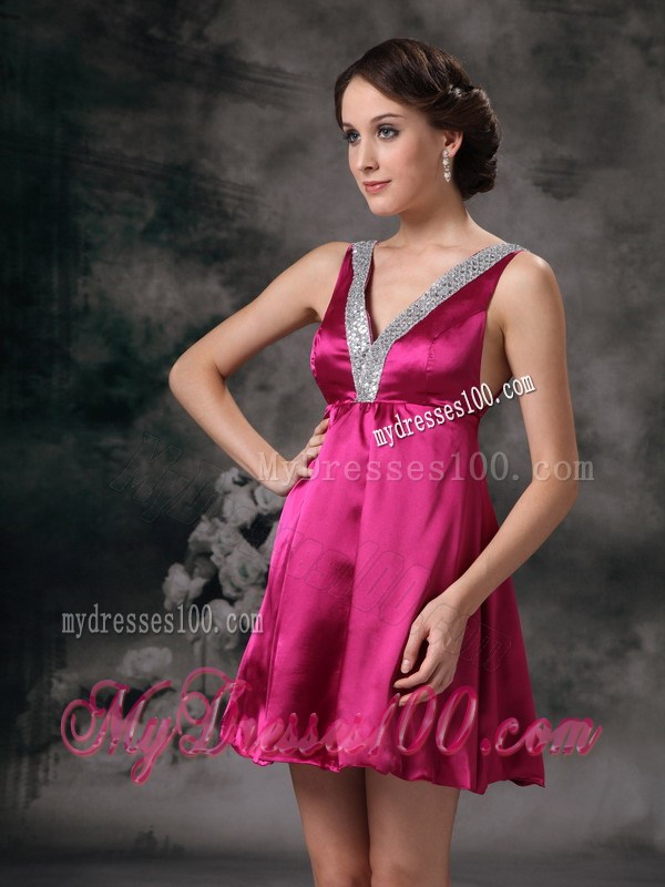 Sexy Fuchsia V-neck Mini-length Celebrity Dresses with Beading