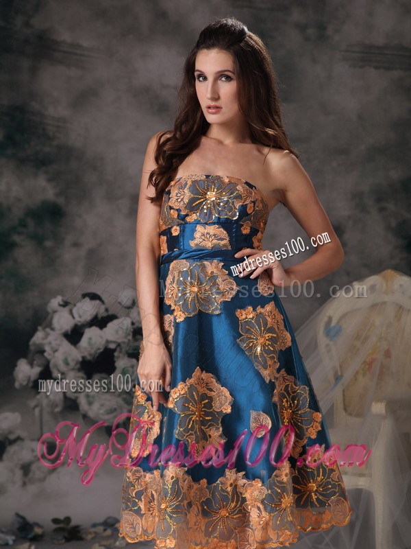 Beautiful Colorful Strapless Appliques Knee-length Celebrity Dresses