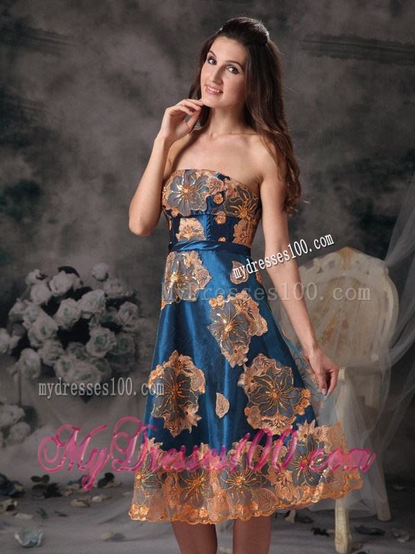 Beautiful Colorful Strapless Appliques Knee-length Celebrity Dresses