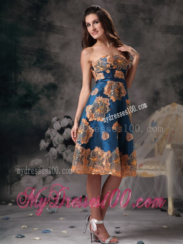 Beautiful Colorful Strapless Appliques Knee-length Celebrity Dresses