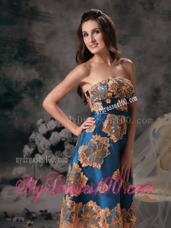 Beautiful Colorful Strapless Appliques Knee-length Celebrity Dresses