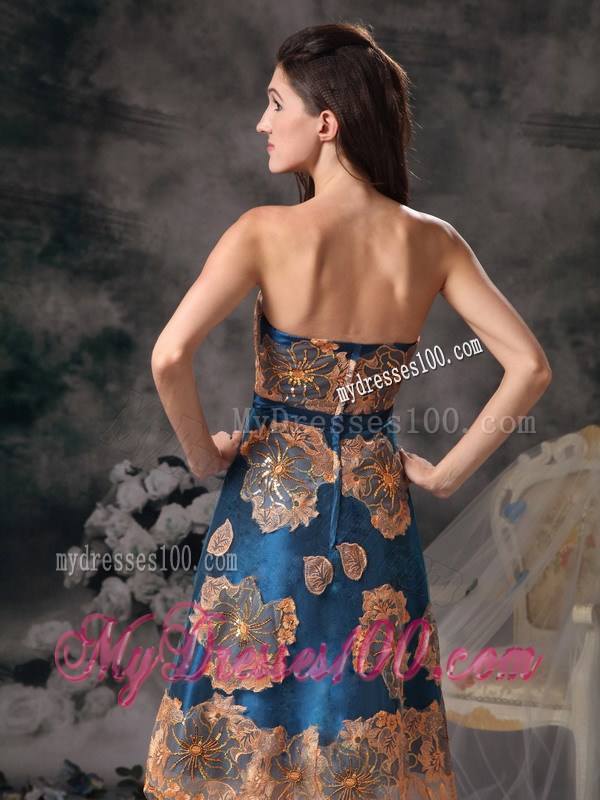 Beautiful Colorful Strapless Appliques Knee-length Celebrity Dresses