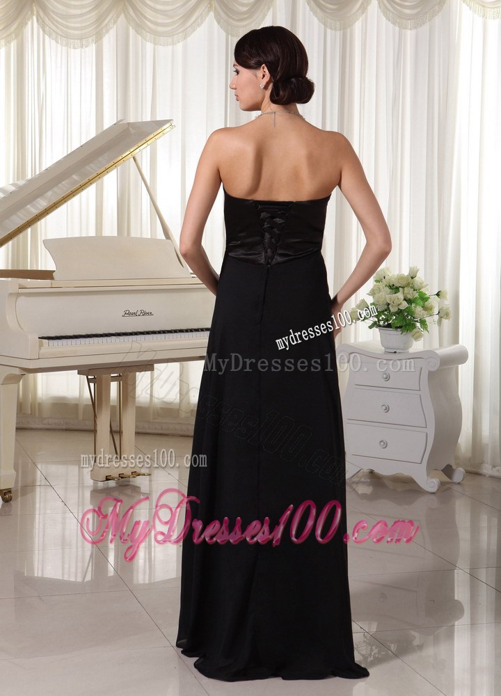 2013 Sweetheart Beaded Black Graduation Dresses For Formal Evening