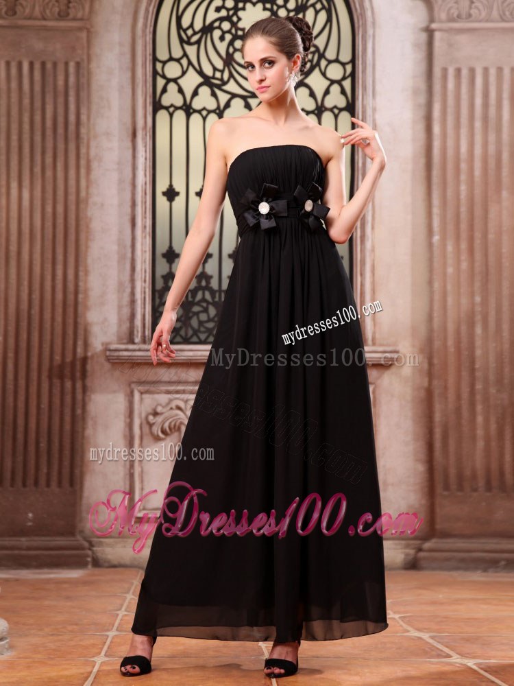 2013 Cheap Black Prom Dress with Ankle-length Hand Made Flowers
