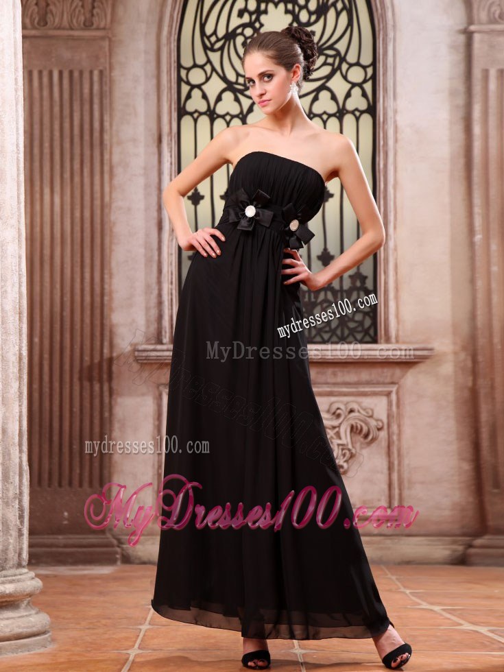 2013 Cheap Black Prom Dress with Ankle-length Hand Made Flowers